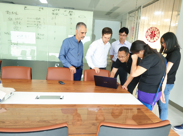 與伊朗客戶進行了詳細(xì)的交流,為客戶提供解決方案